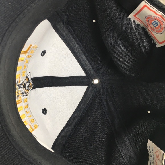 Vintage Youngam Purdue Boilermakers Black SnapBack College Plain Logo Cap Hat - Picture 11 of 11